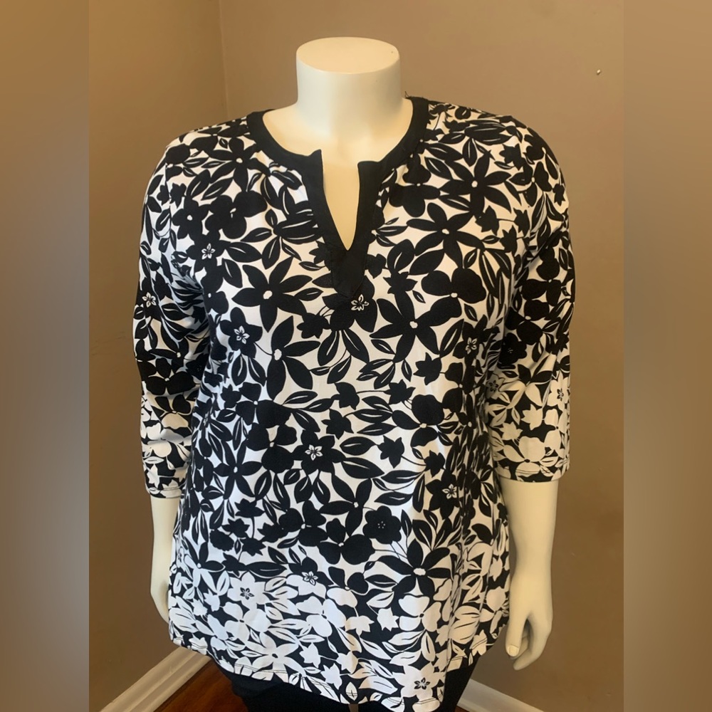 Charter Club 2X Black and White Tunic $15